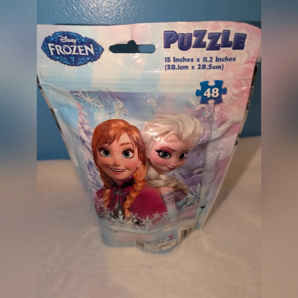 Disney Frozen Puzzle on the Go!